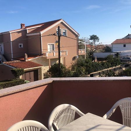 Apartment Milka Vir Dış mekan fotoğraf